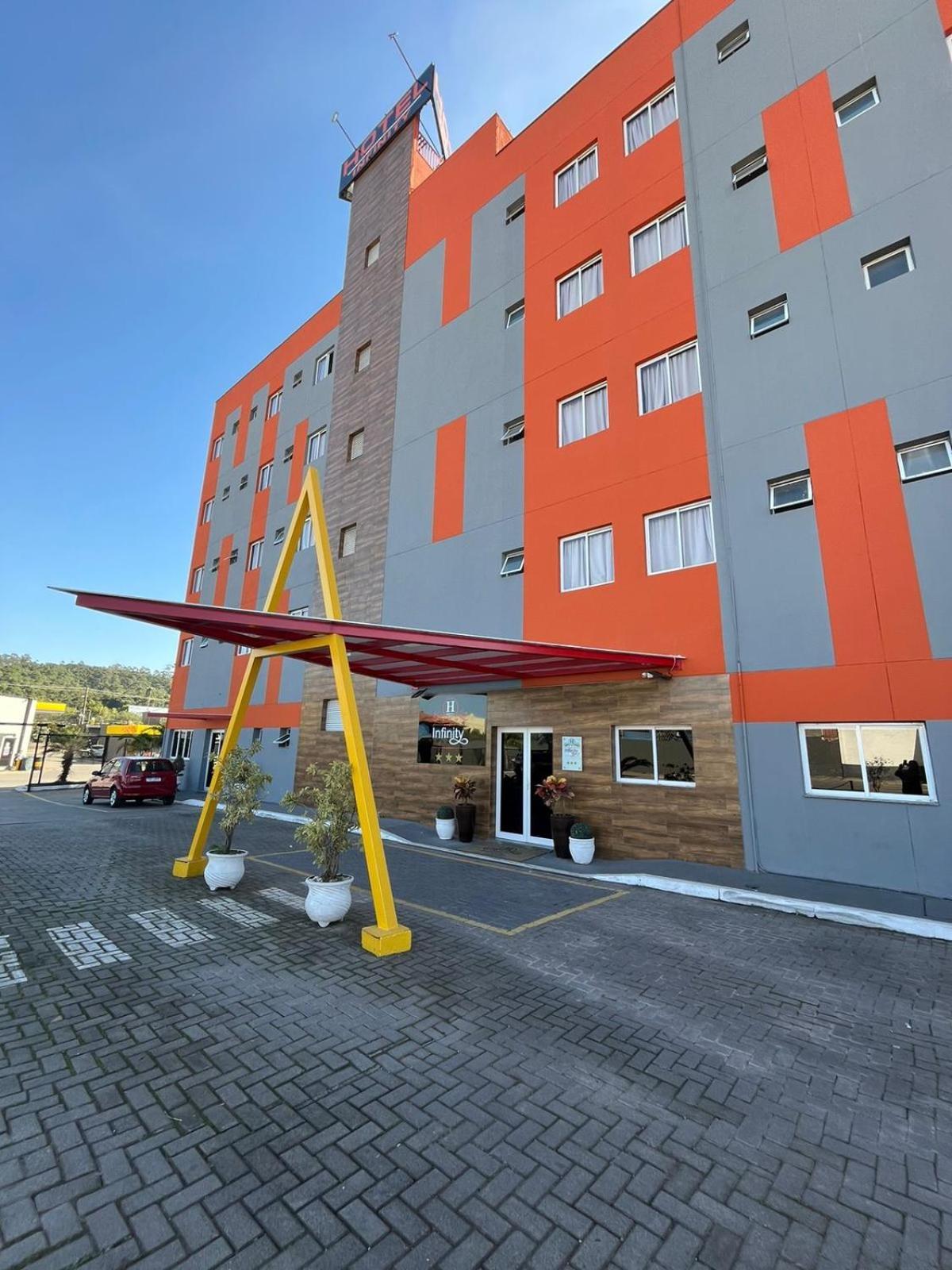 Infinity Hotel 3*
